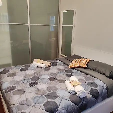 Appartement For 8 People Near Metro Train Bus Station Tiburtina