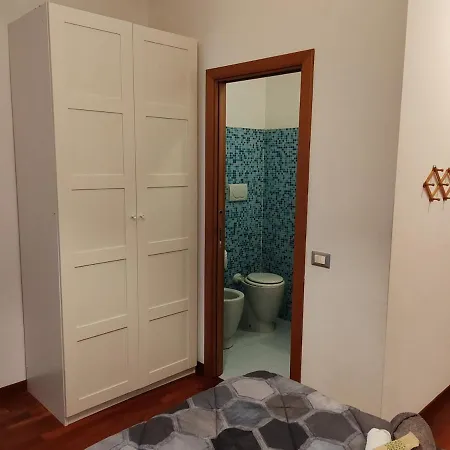 아파트 For 8 People Near Metro Train Bus Station Tiburtina 로마